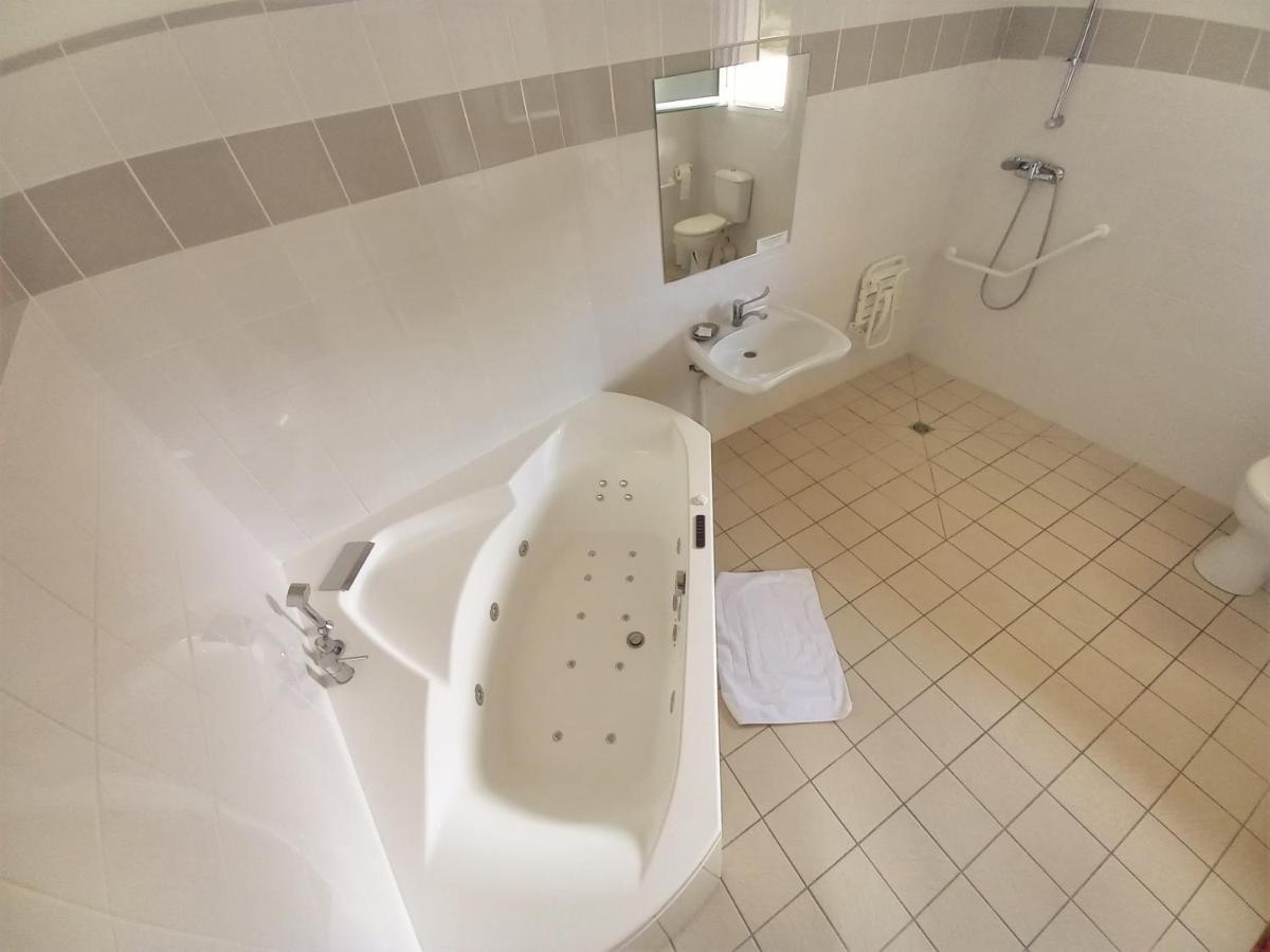 Logis Hotel & Restaurant Du Chemin Des Dames Corbeny المظهر الخارجي الصورة