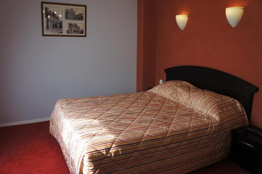 Logis Hotel & Restaurant Du Chemin Des Dames Corbeny الغرفة الصورة