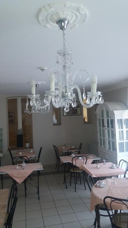 Logis Hotel & Restaurant Du Chemin Des Dames Corbeny المظهر الخارجي الصورة